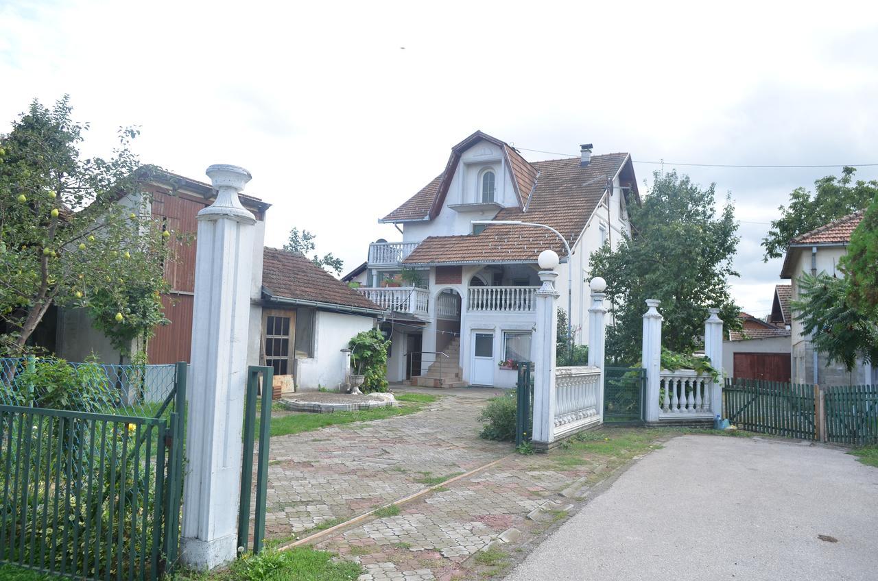 Hotel Prenociste Orhideja Odžak Exterior foto